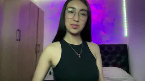 queenbyte_18 online show from 04.12.26