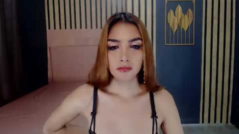 queenemeraldts online show from 12.19.24