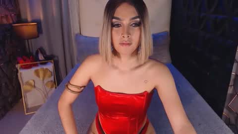queenemeraldts online show from 01.30.25