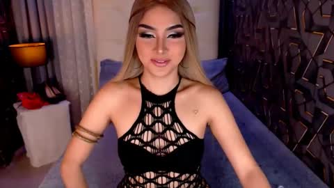 queenemeraldts online show from 02.05.25