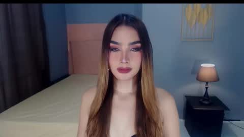 queenemeraldts online show from 09.16.25