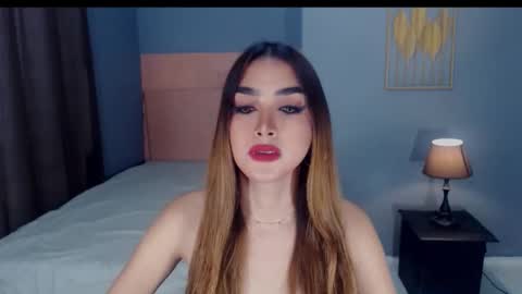 queenemeraldts online show from 09.18.25