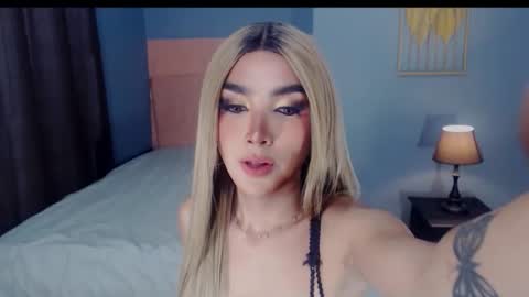 queenemeraldts online show from 09.21.25