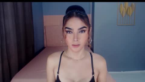 queenemeraldts online show from 10.09.25