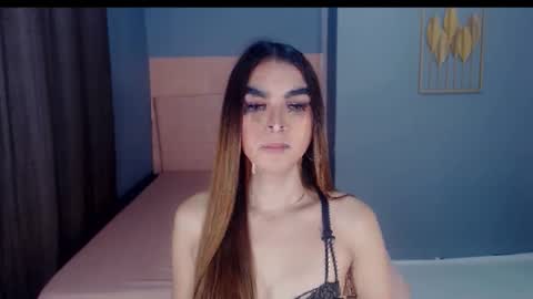 queenemeraldts online show from 10.11.25