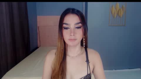 queenemeraldts online show from 10.16.25