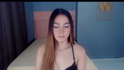 queenemeraldts online show from 10.30.25