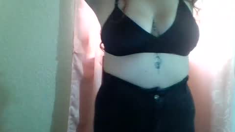 queenfitnnes 82 online show from 02.13.25