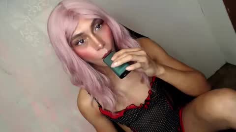 Snapshot of queenfoxylady chatting on 10.22.25 just call me QUEEN and ill be there online show from 10.22.25