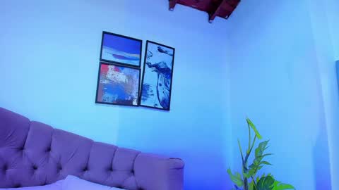 Queen online show from 01.14.25