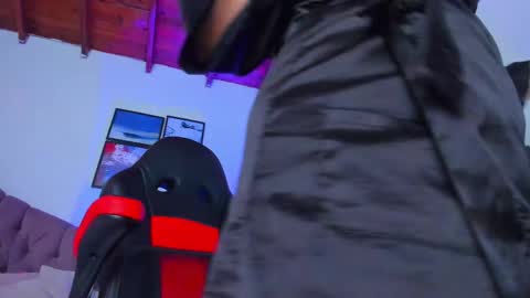 Queen online show from 03.03.25