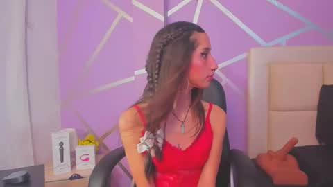 QUEENJEENN online show from 02.28.25