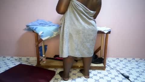 Nina online show from 02.26.25