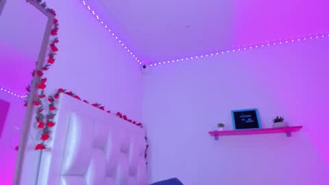 Andrea  online show from 11.12.25