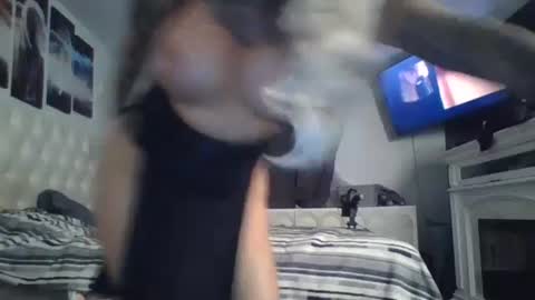 Snapshot of queenmayhem__ chatting on 09.26.25 queenmayhem online show from 09.26.25