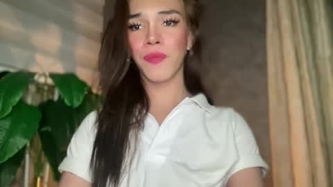 QUEEN online show from 09.30.25