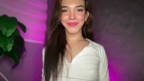 QUEEN online show from 12.17.25