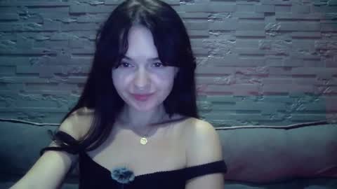 QueenOfModels online show from 11.13.25