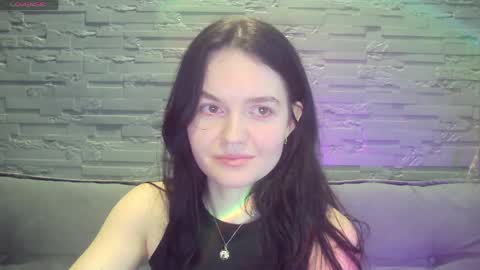 Snapshot of queenofmodels chatting on 05.01.26 QueenOfModels online show from 05.01.26