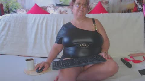 QueenPammy online show from 01.12.25