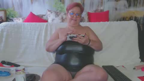 QueenPammy online show from 01.30.25