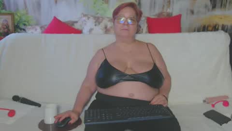 QueenPammy online show from 02.04.25
