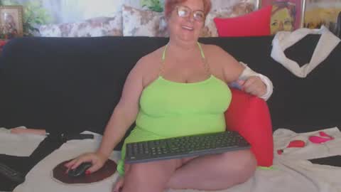 QueenPammy online show from 03.06.25