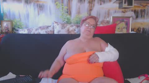 QueenPammy online show from 03.10.25