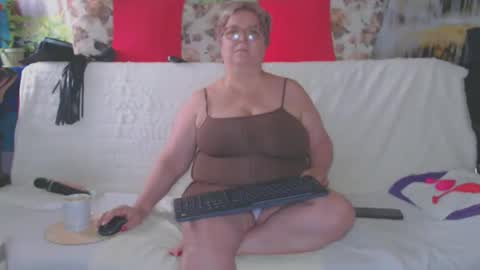 QueenPammy online show from 09.13.25