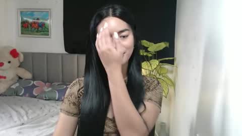 Snapshot of queenpinay69 chatting on 10.11.25 QueenPinay69 online show from 10.11.25