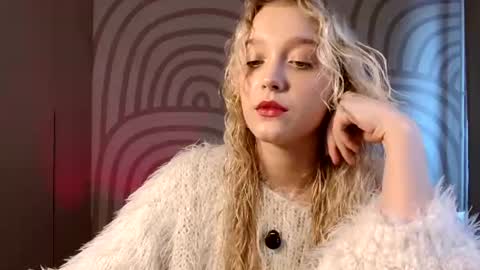 Snapshot of queenserenaaa chatting on 06.14.26 Serena XoXo online show from 06.14.26