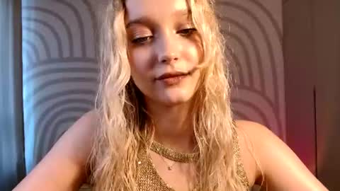 Snapshot of queenserenaaa chatting on 07.06.26 Serena XoXo online show from 07.06.26