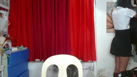 queensteffi online show from 12.04.25
