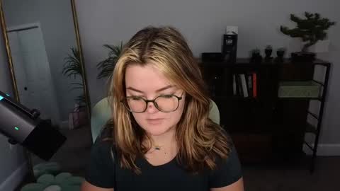 Bri online show from 09.26.25