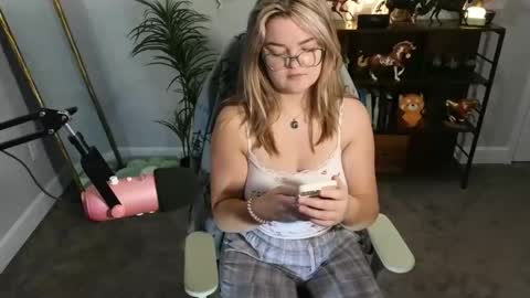 Bri online show from 11.16.25