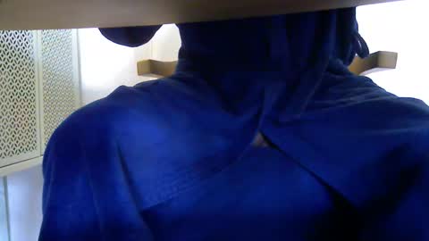 quetequeres online show from 02.25.26