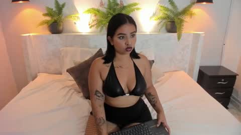Pamela  online show from 02.20.25