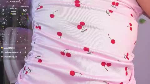 Snapshot of quiinn__bx chatting on 10.16.25    online show from 10.16.25