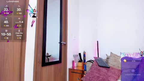 Snapshot of quimeralady chatting on 01.02.25 Quimera online show from 01.02.25