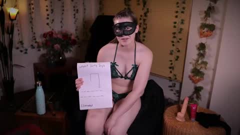 QuinnMonroe online show from 12.16.24