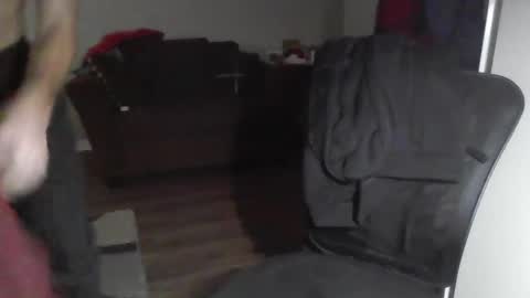 Snapshot of quinsanre chatting on 01.18.25 Bones online show from 01.18.25