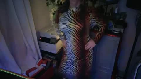 ViVaLuvLicious online show from 01.29.25