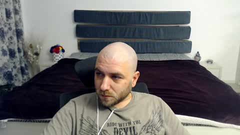 R0bila online show from 01.25.25