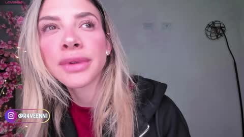 Snapshot of r4veenn chatting on 12.24.24 RACHEL BLAKE online show from 12.24.24