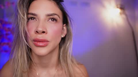 Snapshot of r4veenn chatting on 01.17.25 RACHEL BLAKE online show from 01.17.25