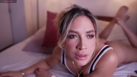 Snapshot of r4veenn chatting on 02.21.25 RACHEL BLAKE online show from 02.21.25