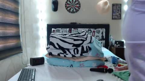 Snapshot of rachel_111 chatting on 02.09.25 Rachel online show from 02.09.25