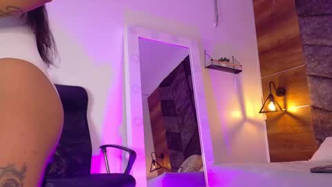 Snapshot of rachel_martinez chatting on 09.18.25  RACHEL  online show from 09.18.25