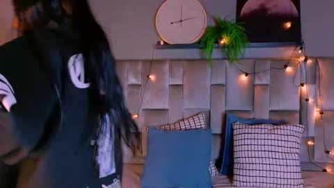 Snapshot of rachel_martinez chatting on 10.22.25  RACHEL  online show from 10.22.25