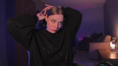 Snapshot of rachel_passion chatting on 12.21.24 Diana online show from 12.21.24